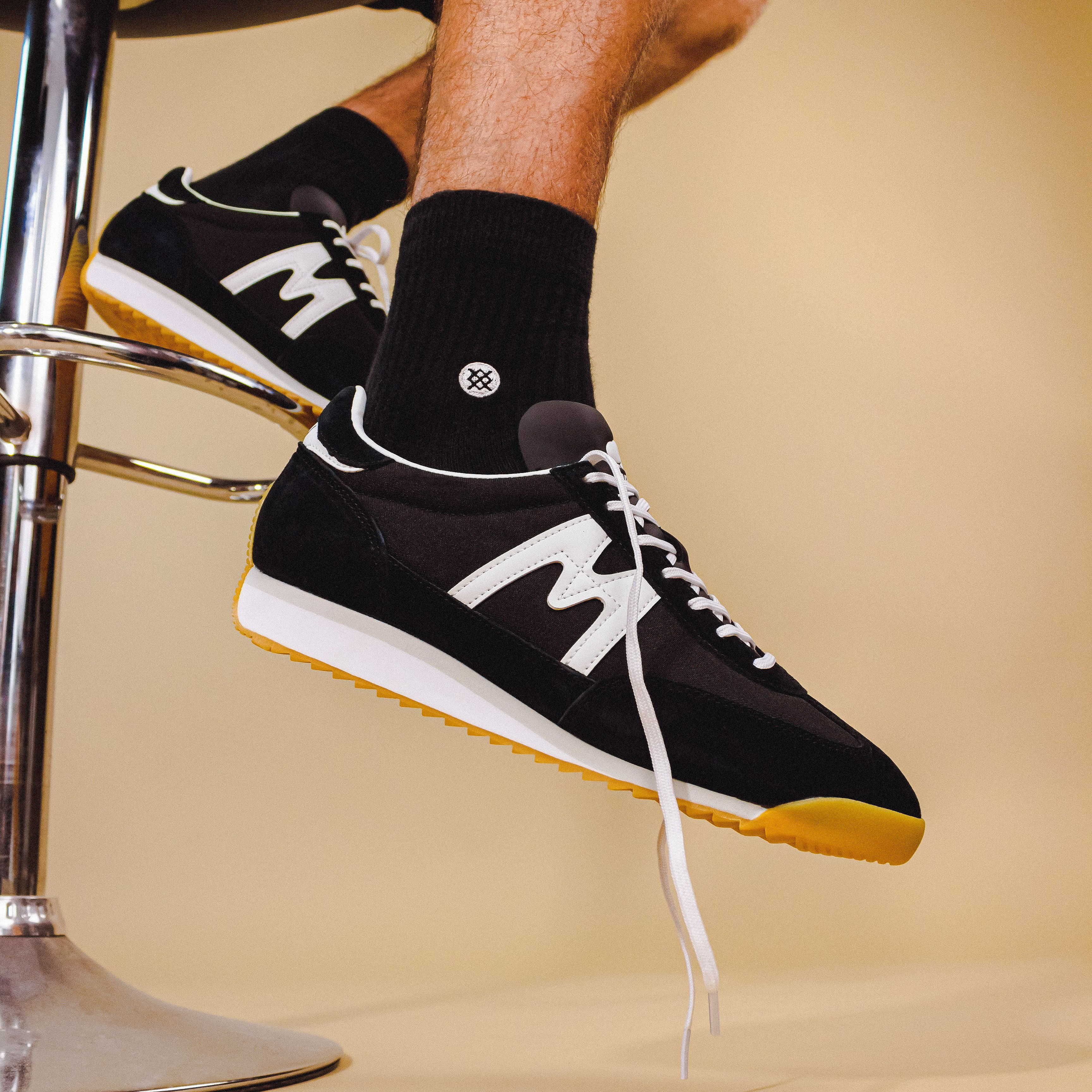 KARHU BRAND. DESDE FINLANDIA , HELSINKI HASTA EL MUNDO ENTERO