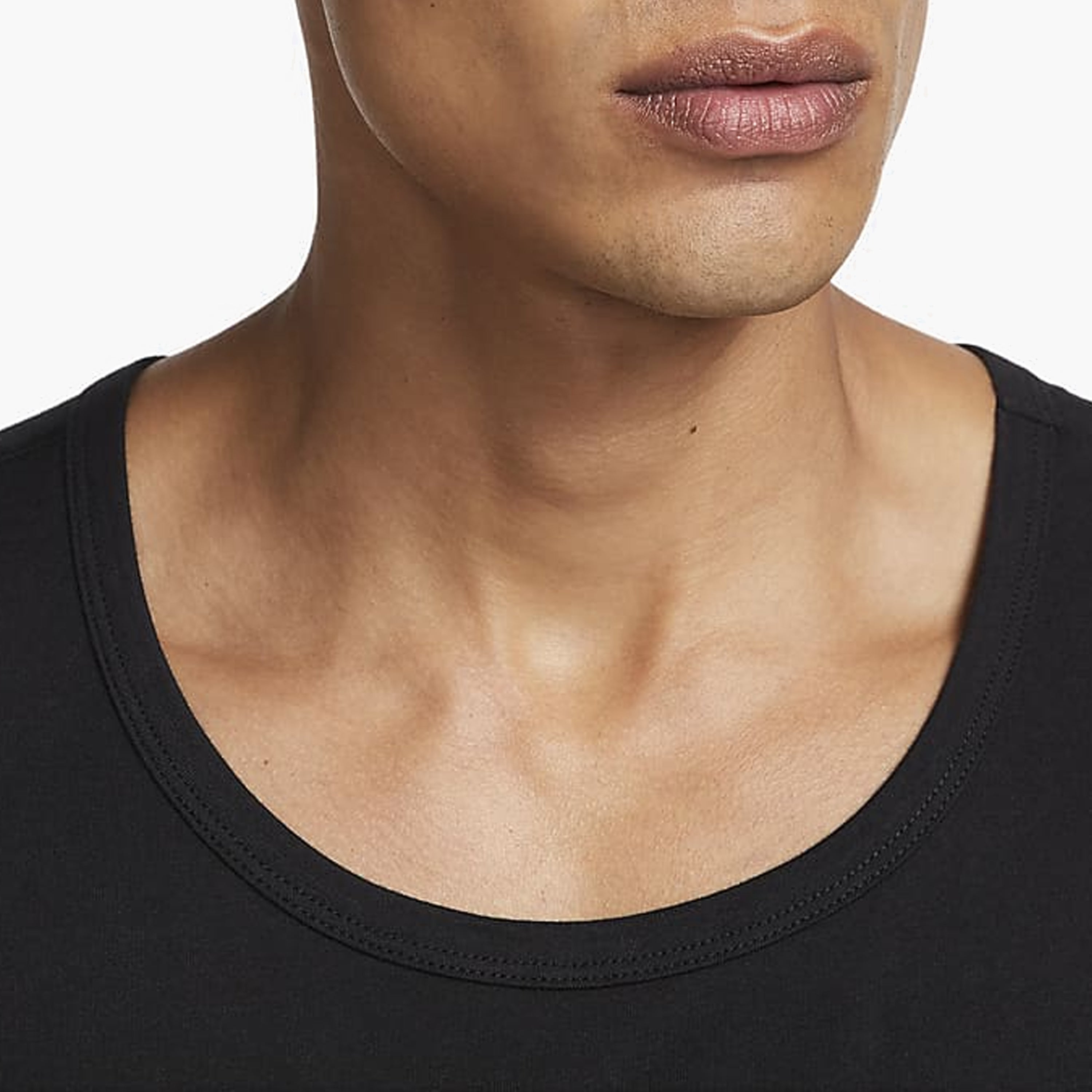 CANOTTA NIKE SPORTSWEAR NERO E BIANCO - AR4991-013