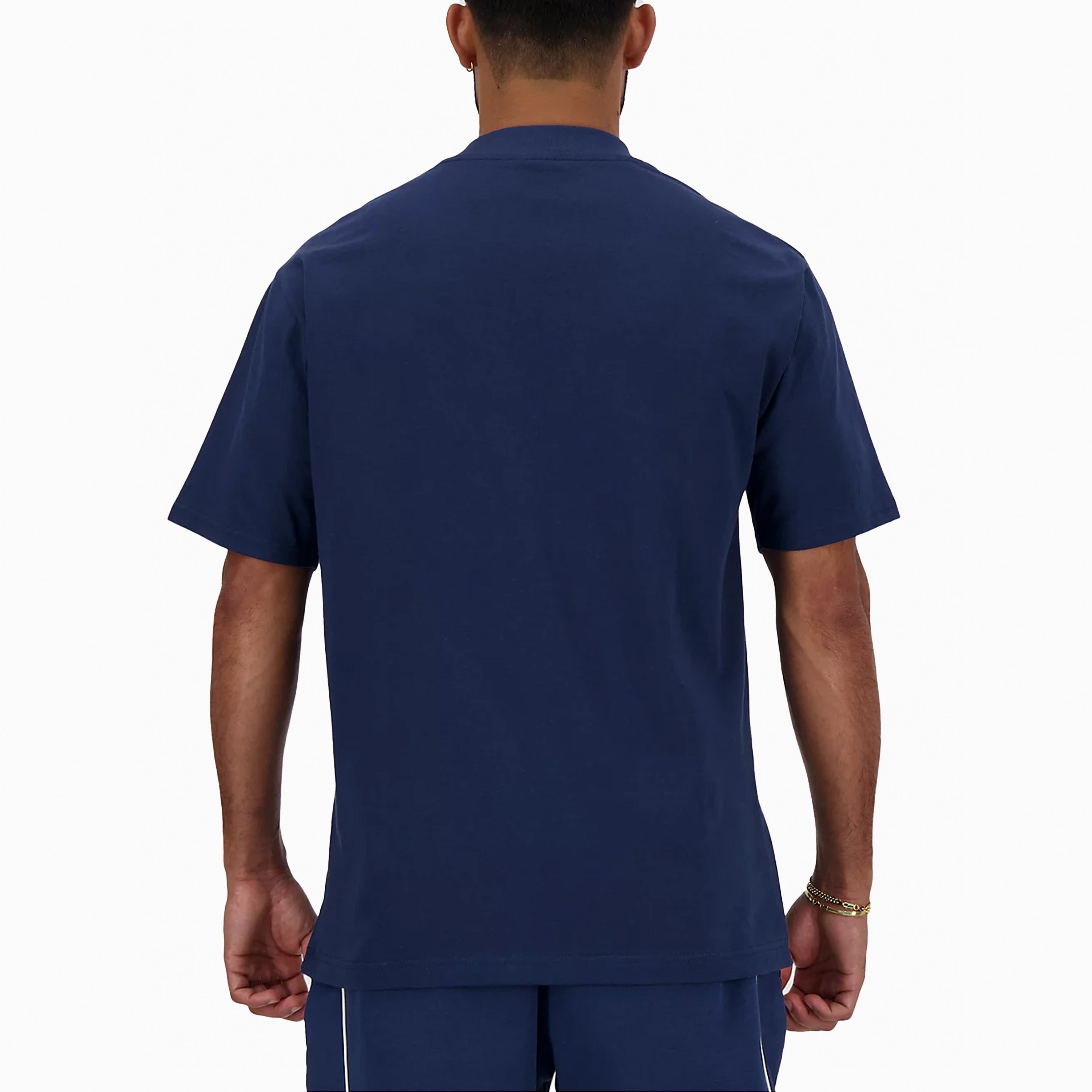 NEW BALANCE CAMISETA GRÁFICA HOOPS AZUL ESCURO - MT41598