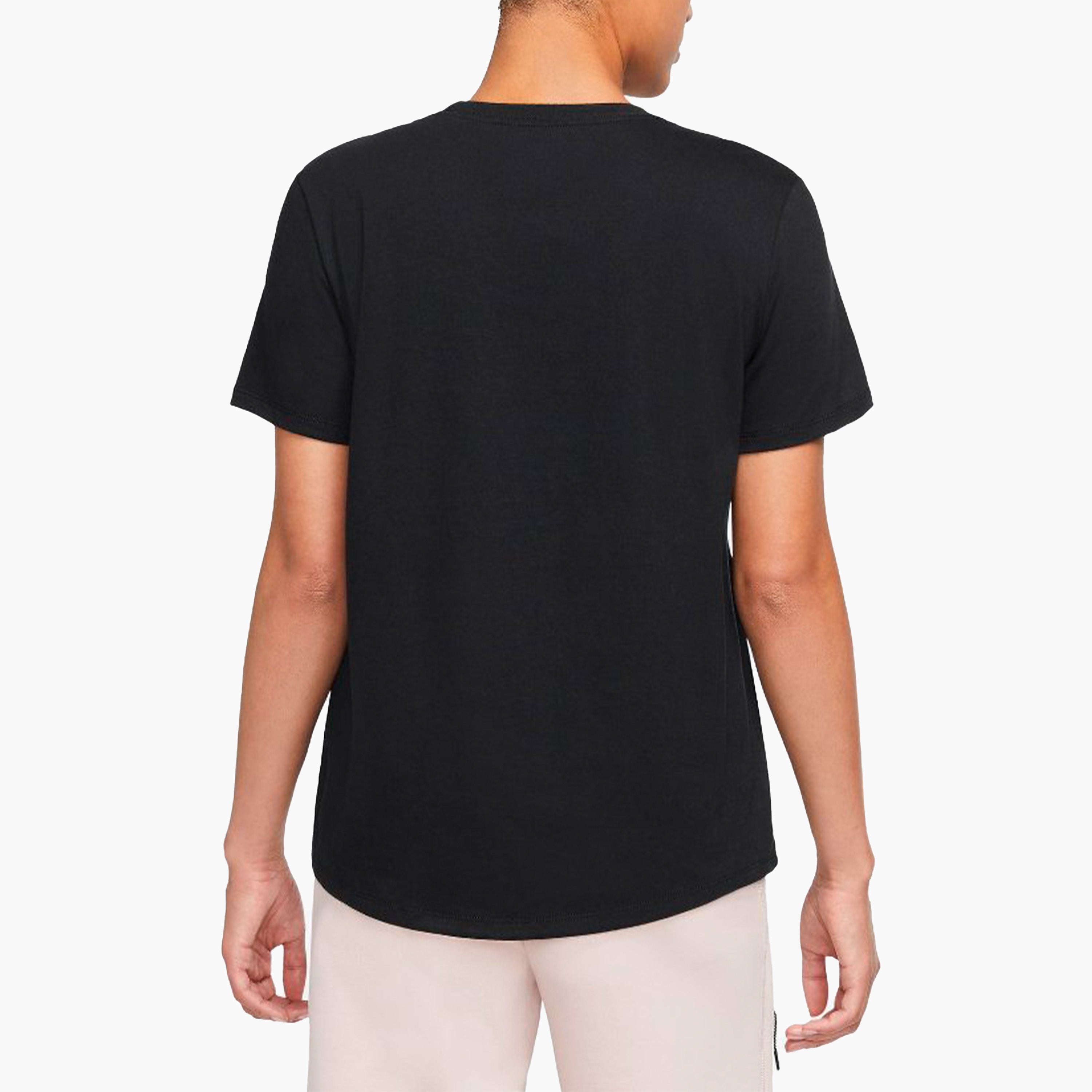 T-SHIRT NIKE SPORTSWEAR ESSENTIAL NERA E BIANCA