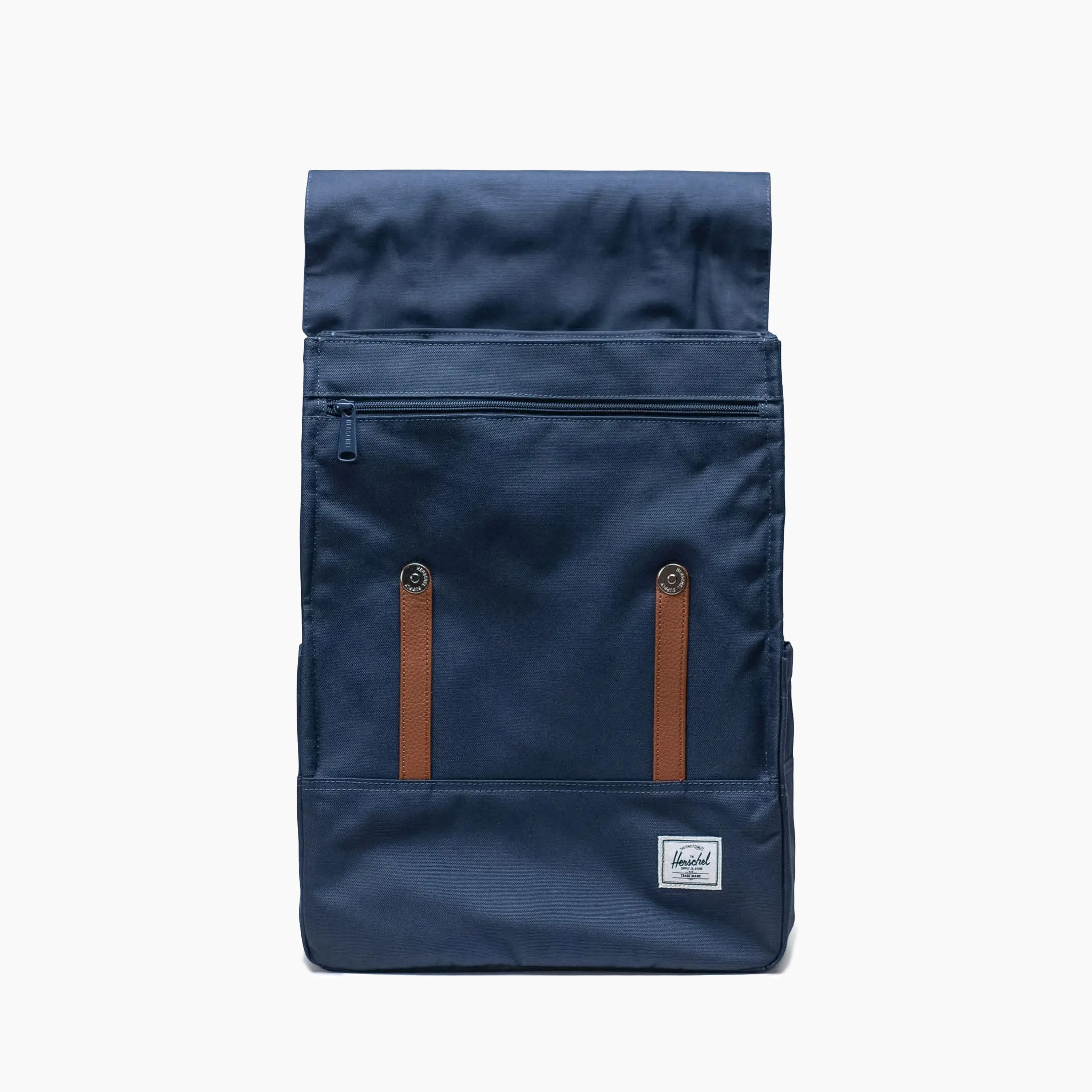 Mochila Herschel | Esbelto, limpio, hecho para moverse. Creada para desplazarse por el terreno de la ciudad en bicicleta o a pie, optimizada para deslizarse a través de autobuses y trenes llenos de gente; sin importar cómo viaje, la mochila Survey lleva consigo sus elementos esenciales para el día a día.