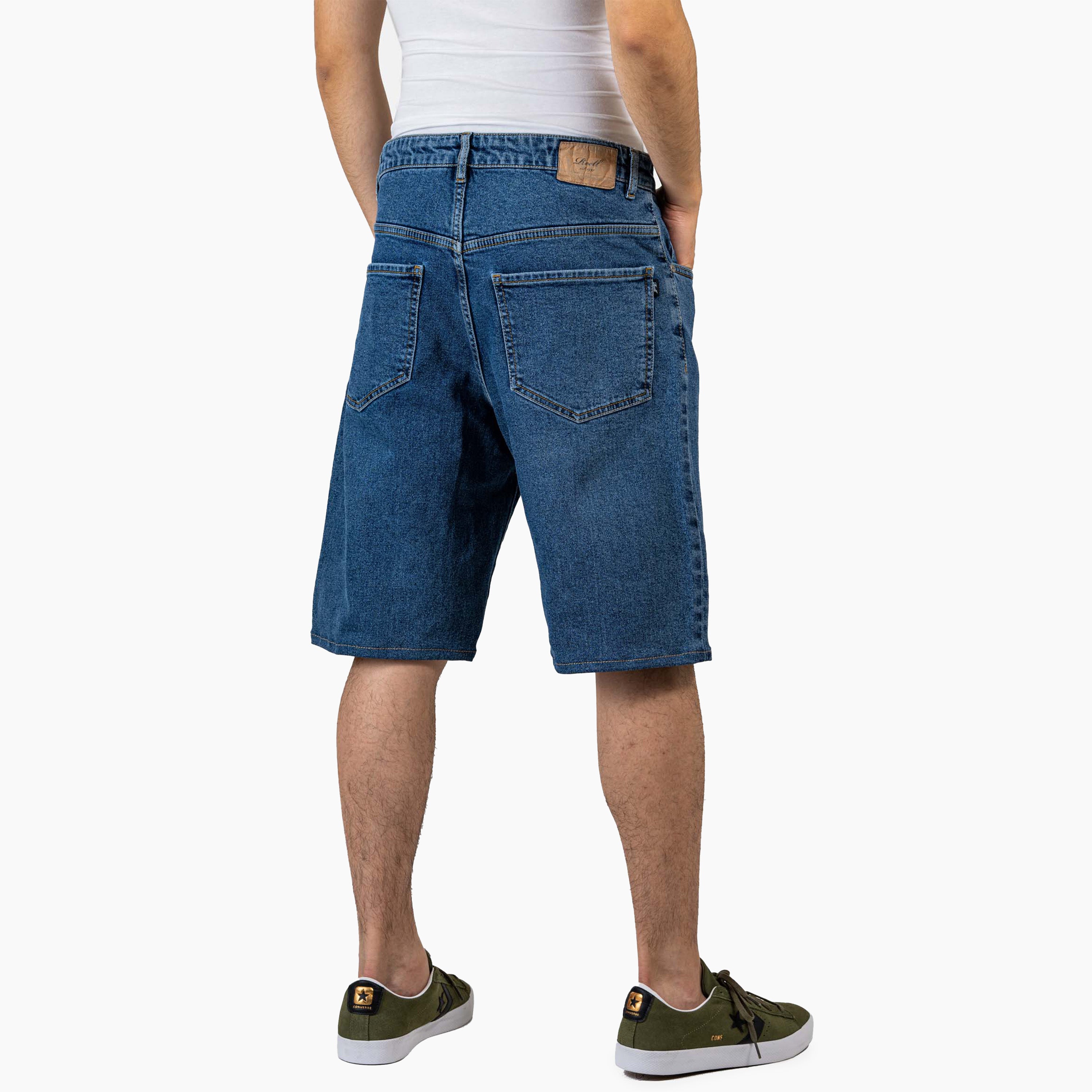 Pantalones Cortos Vaqueros | Shorts Hombre | Pantalones Cortos | El Solid Short es caracterizado por su corte holgado y ajustado, fabricado para conseguir un ajuste relajado y holgado ideal para el día a día. Este estilo de mezclilla de talle medio se basa en una construcción clásica de cinco bolsillos, que incluye un canesú trasero con bolsillos de parche biselados.