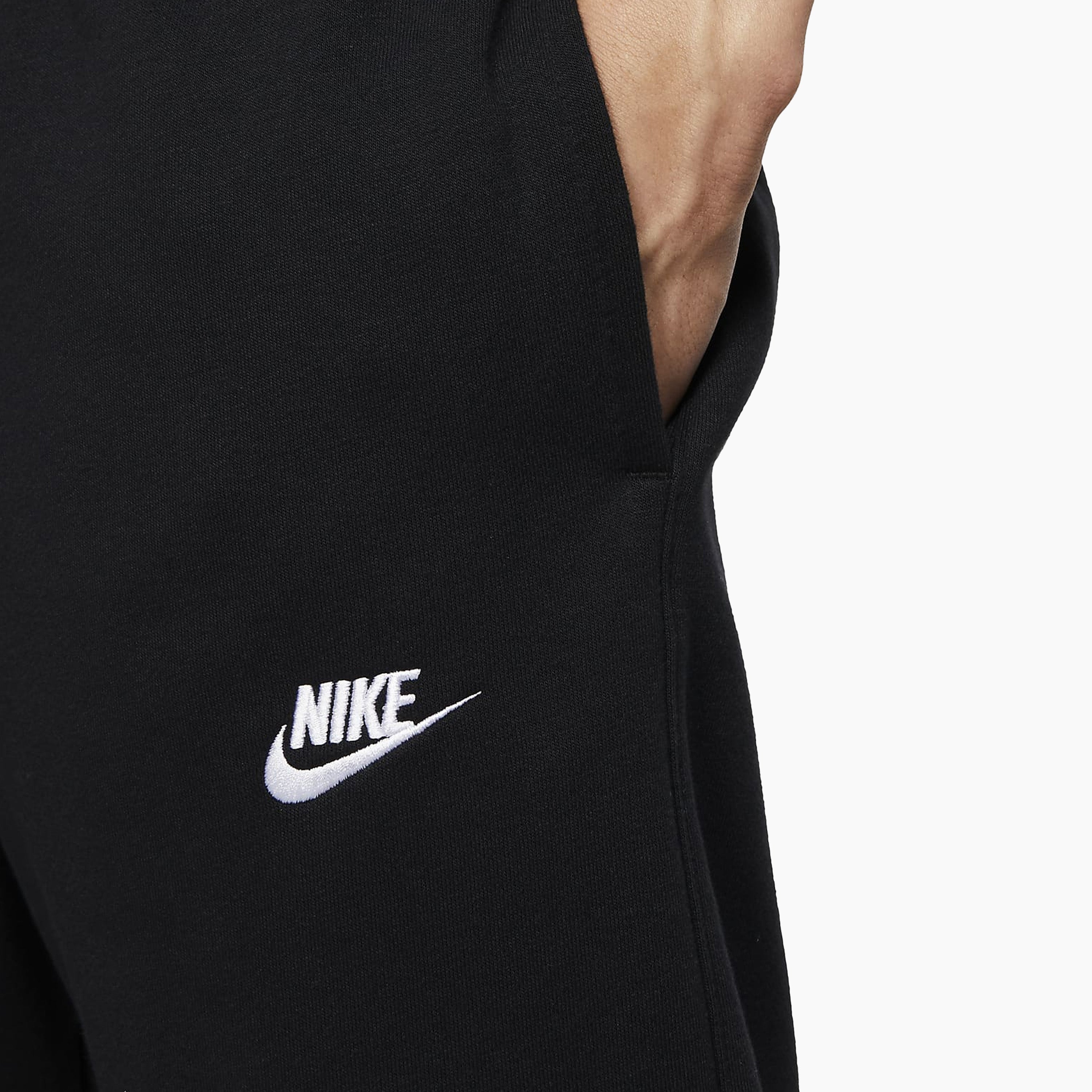 Pantaloni da jogging Nike Sportswear Club neri e bianchi - BV2679