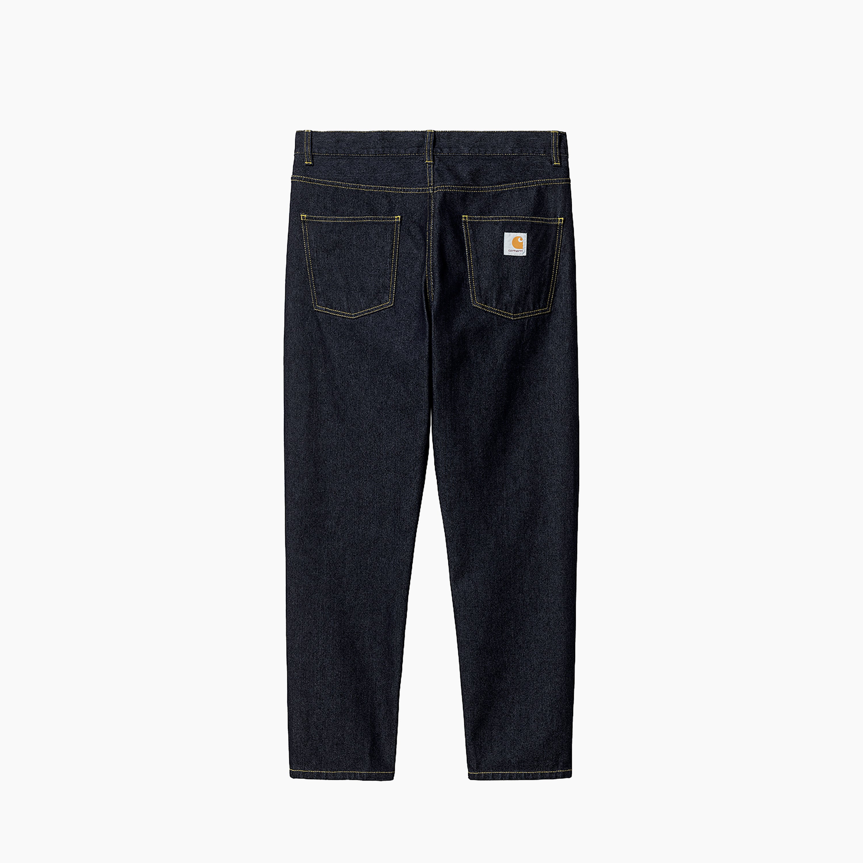 El clásico Carhartt WIP Newel Pant se reinventa mejorando sus materiales cómo el denim 'Maitland' 100 % algodón orgánico con el que ha sido fabricado además presenta un corte ajustado relajado contemporáneo siendo lavado previamente para conseguir un aspecto desgastado incluyendo detalles cómo la etiqueta Carhartt WIP bordada en el trasero derecho | Envíos en 24hs | Pago Seguro | Sabas Shop | Pantalones Carhartt