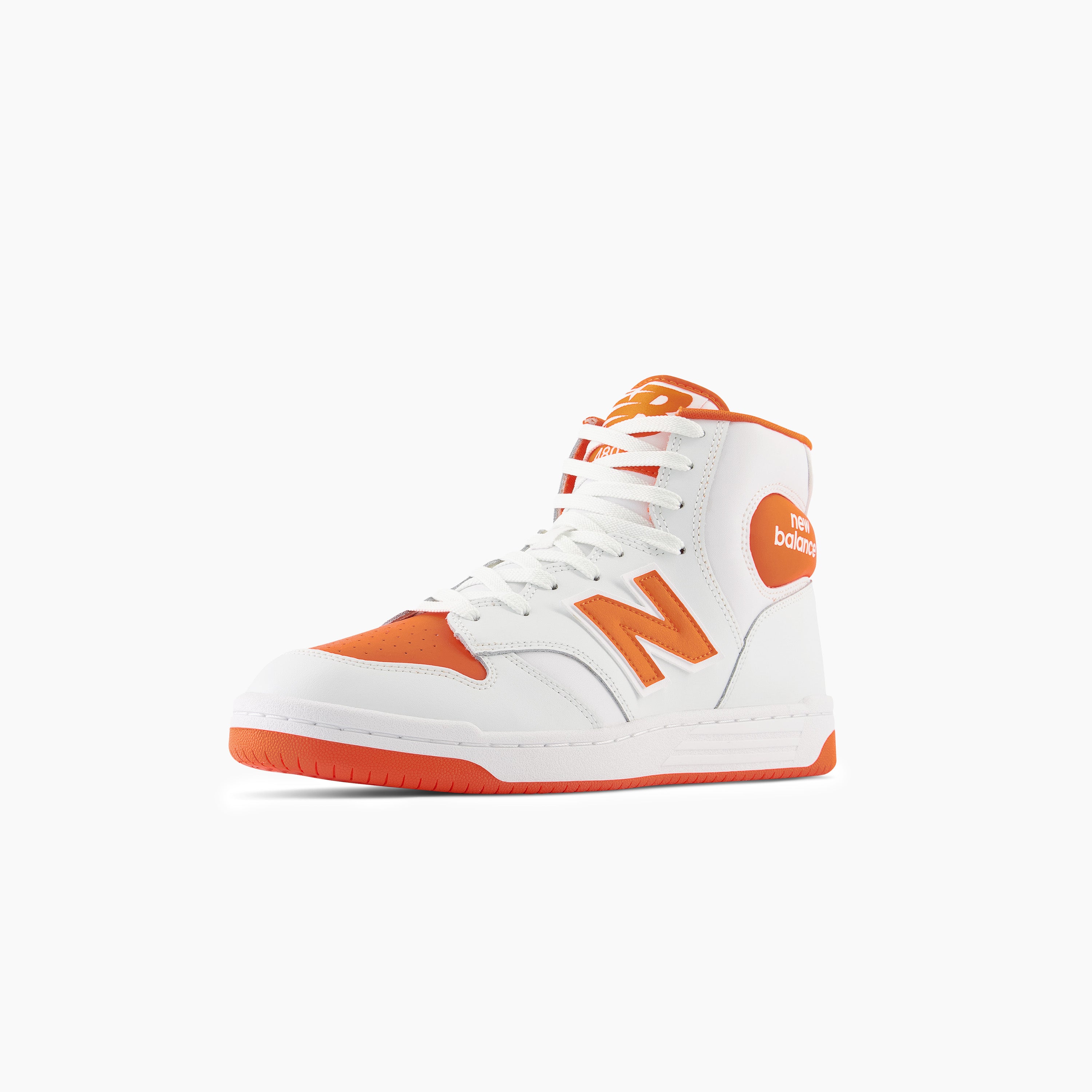 New Balance 480 para Hombre blancas, las sneakers con el auténtico estilo de New Balance una sneaker con pala de piel suave de calidad superior con extremo flexible acompañada a una talonera robusta que proporciona estabilidad, calidad, resistente una buena New Balance 480 para Hombre.