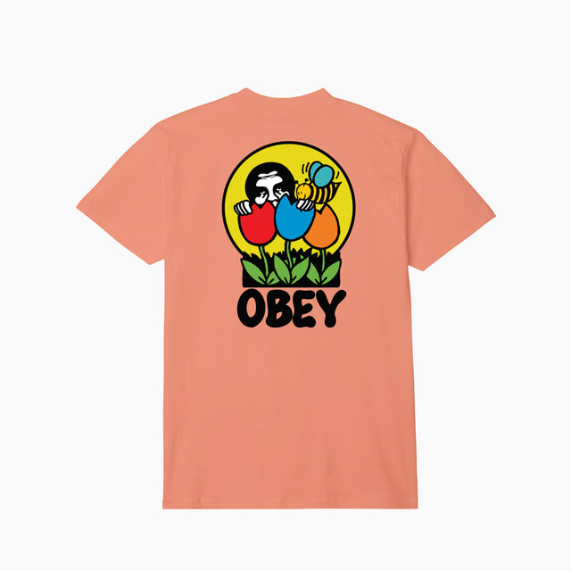 Camisetas Obey para Hombre | Camiseta clásica de manga corta para hombre, presenta estampados gráficos de temporada en la parte frontal y trasera. Corte Regular. 