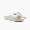 Chanclas Lacoste | Chanclas Lacoste Hombre | Disfruta de una comodidad inigualable con las chanclas Serve Slide 2.0. Modernas y resistentes, cuentan con una almohadilla extra para una sensación acolchada.