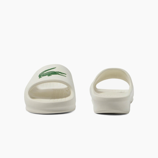 Chanclas Lacoste | Chanclas Lacoste Hombre | Disfruta de una comodidad inigualable con las chanclas Serve Slide 2.0. Modernas y resistentes, cuentan con una almohadilla extra para una sensación acolchada.