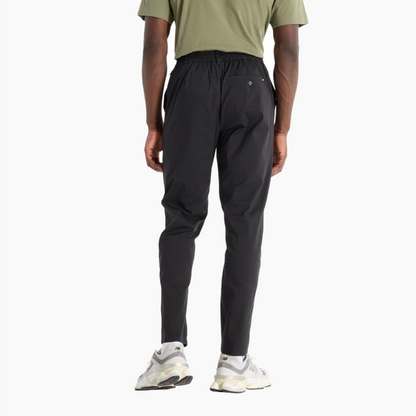 NEW BALANCE PANTALON ÉTANDARD TAILLÉ ATHLÉTIQUE NOIR - MP43554