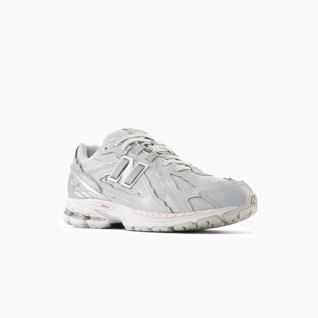 NEW BALANCE 1906R SILVER METALLIC AND WHITE WITH CRIMSON - M1906DH
