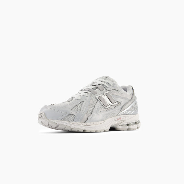 NEW BALANCE 1906R SILVER METALLIC AND WHITE WITH CRIMSON - M1906DH