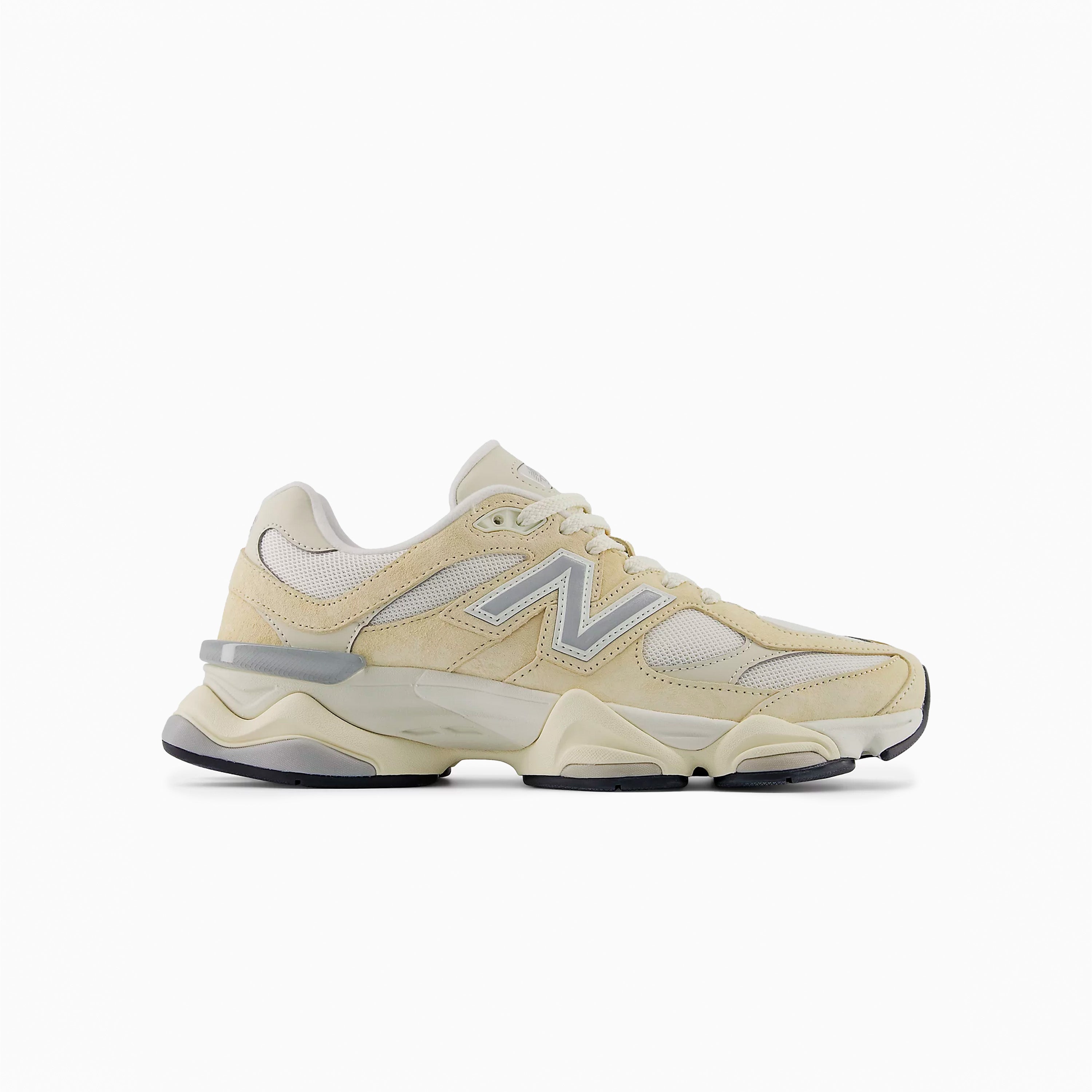 NEW BALANCE 9060 CALCIUM & SEA SALT AND SILVER METALIC - U9060WNB