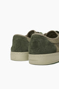 Disfruta del estilo que te mereces con las Satorisan Heisei Suede Peat Green, unas zapatillas ideales para el día a día cómodas y resistentes . . .  Satorisan Valencia / Satorisan Zapatillas