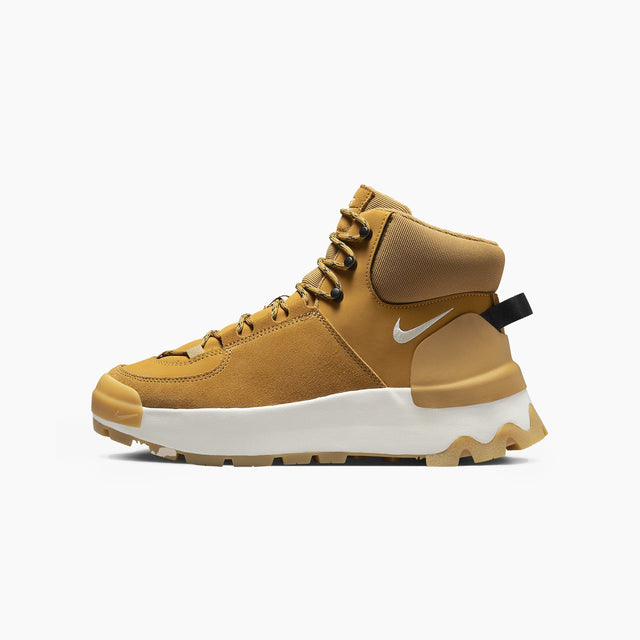 NIKE CLASSIC CITY BOOT WHEAT & BLACK AND GUM - DQ5601