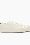 Zapatillas Lacoste para Hombre | Zapatillas Lacoste | Las Backcourt 2.0 inspiradas en el legado de René Lacoste, cuentan con logos sutiles, elementos moldeados y detalles exclusivos de la marca. El diseño incorpora una resistente banda de goma.