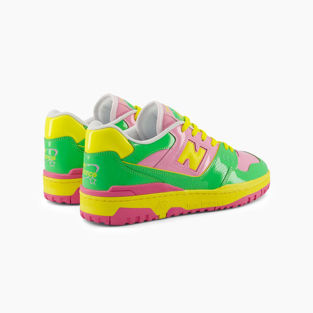 New Balance 550 Mujer | New Balance 5530 Multicolor | Zapatillas New Balance 550 para mujer, disfruta en tus pies de la silueta qué marcó un antes y un después en las canchas de baloncesto del 89. Calidad y comodidad, qué más necesitas ??