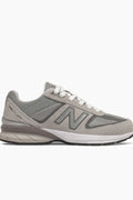 New Balance 990 990V5 New Balance 990V5 Mujer NB 990V5 Si buscas calidad, comodidad, si quieres sentir de verdad lo que es perfección en una sneaker la New Balance 990V5 es lo que necesitas, vayas a dónde vayas usala y disfrutarás de una sensación única que solo la New balance 990v5 te podrá ofrecer, te animas ? Características : 1. Model : New Balance 990 2. SKU : M990GL5 3. Color : Grey - - - - Search Terms - - - - New Balance 990 990v5 990 Gris & 990 Grey nb 990v