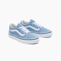 Zapatillas Ninos | Vans Old Skool | Vans Kids | El emblemático modelo con el que nació la Sidestripe: las Old Skool. Desde su debut en el 77 este modelo de caña baja se ha convertido en todo un emblema en el mundo del skate, música y moda. Desde los patinadores y punks de los 90 a leyendas actuales. Haz que el más peque de la casa viva el estilo único de esta zapatilla.