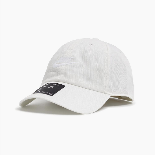 NIKE CLUB UNESTRUCTURED FUTURA WASH CAP SAIL & WHITE - FB5368