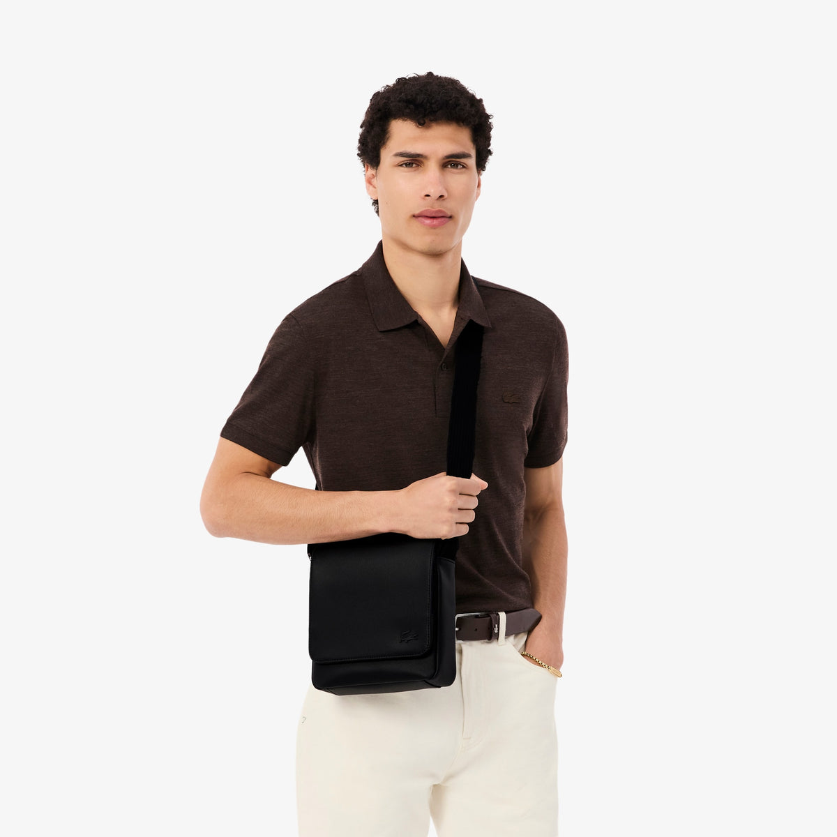 LACOSTE BANDOLERA CLÁSICA CON SOLAPA NOIR NH4423HC